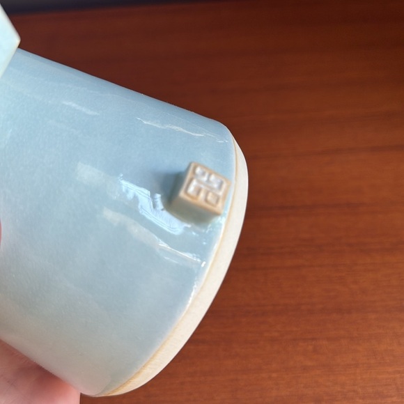 Julie McKinnon creamer pitcher /planter celadon glaze - Picture 6 of 6